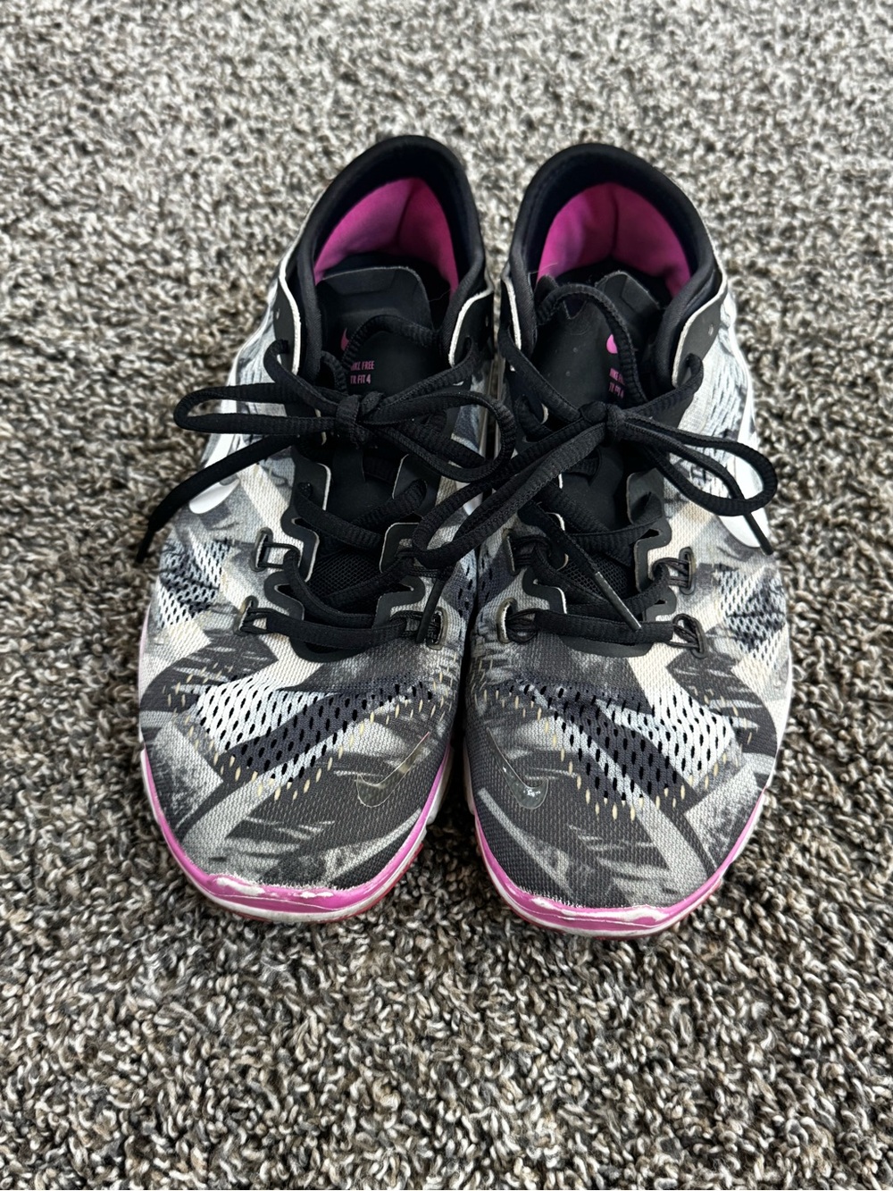 Nike Women's Black, White & Pink Athletic Shoes